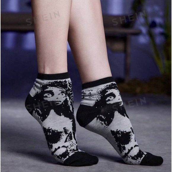 ROMWE Corpse Bride Ankle Socks - Picture 8 of 12